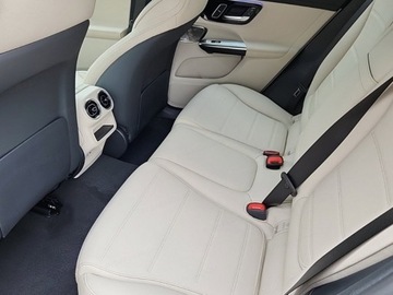 Mercedes GLC C254/X254 Coupe 2.0 220d 197KM 2025 GLC Coupe 220 d 4-Matic Avantgarde 2.0 (197KM) 2025, zdjęcie 10