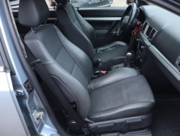 Opel Vectra C Hatchback 1.9 CDTI ECOTEC 150KM 2008 Opel Vectra 1.9 CDTI, Automat, Klima, Klimatronic, zdjęcie 8