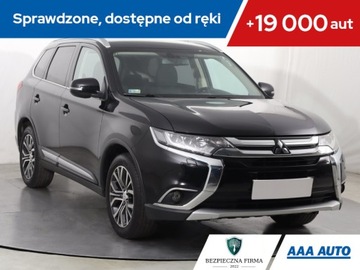 Mitsubishi Outlander III SUV Facelifting 2015 2.0 MIVEC 150KM 2016 Mitsubishi Outlander 2.0, Salon Polska