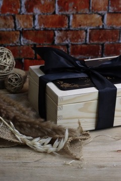 ПОДАРОК ​​НА 50 40 30 ДНЕЙ РОЖДЕНИЯ Шкатулка ESSENTIALS Деревянная шкатулка с ГРАВИРОВКОЙ!