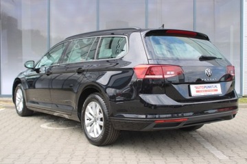 Volkswagen Passat B8 Variant Facelifting 2.0 TDI SCR 150KM 2022 Volkswagen Passat BUSINESS, zdjęcie 4