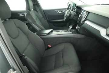 Volvo V60 II  Kombi 2.0 D3 150KM 2019 Volvo V60 D3 2.0, Salon Polska, 1. Właściciel, zdjęcie 6