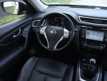 Nissan X-Trail III Terenowy dCi 130KM 2014 Nissan X-Trail 1.6 dCi, Salon Polska, 4X4, Skóra, zdjęcie 6