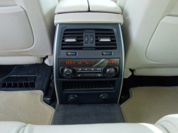 BMW Seria 5 F10-F11 Gran Turismo 530d 245KM 2011 BMW 530 xDrive GT, zdjęcie 13