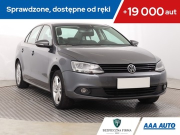 Volkswagen Jetta V 1.6 TDI-CR 105KM 2010