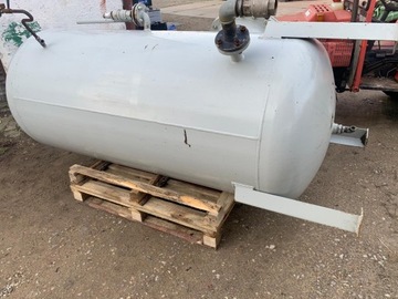 Казер бак 1600л