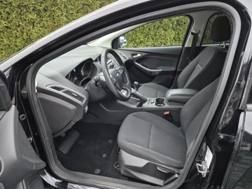 Ford Focus III Kombi 1.0 EcoBoost 125KM 2013 Ford Focus 1.0 Benz Nowy rozrzad Bogata wersja Benzyna 125KM, zdjęcie 9