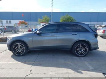 Mercedes GLC C253 2021 Mercedes-Benz GLC Amg 43 4Matic 2021 3.0 Benzyna 385KM, zdjęcie 2