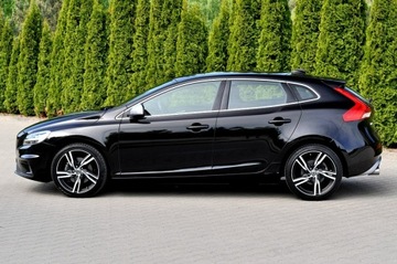 Volvo V40 II 2019 Volvo V40 2.0 T2 122KM RDesign Panorama Skóra, zdjęcie 4