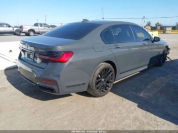 BMW Seria 7 G70 2022 BMW Seria 7 2022 BMW 7 Series 740i Sedan 3.0 Benzyna 335KM, zdjęcie 4