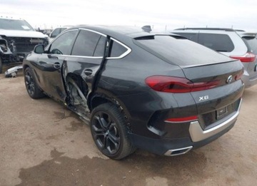 BMW X6 G06 2022 BMW X6 2022, 3.0L, 4x4, od ubezpieczalni 3.0 Benzyna 335KM, zdjęcie 7