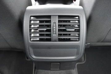 Volkswagen Passat B8 Variant Facelifting 2.0 TDI SCR 200KM 2022 Volkswagen Passat 2.0 TDi 200KM DSG7 Business SalonPL ASO NaviKameraTravel, zdjęcie 31