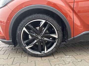 Toyota C-HR I Crossover Facelifting 1.8 Hybrid 122KM 2021 Toyota C-HR 1.8 Hybrid GPF GR Sport 1.8 Hybrid GPF, zdjęcie 25