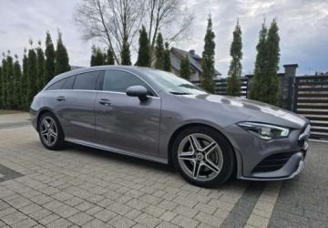 Mercedes CLA C118/X118 Shooting Brake 2.0 220 190KM 2021 Mercedes-Benz CLA Mercedes-Benz CLA 220 7G-DCT AMG Line 2.0 Benzyna 190KM, zdjęcie 2