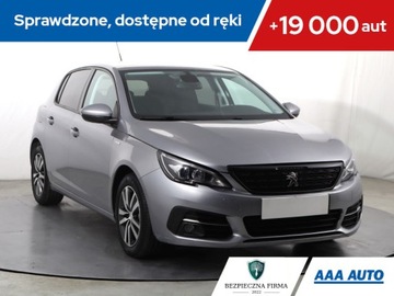Peugeot 308 II Hatchback Facelifting 1.2 PureTech 110KM 2021 Peugeot 308 1.2 PureTech, Navi, Klima