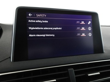 Peugeot 3008 II Crossover 2.0 BlueHDi 180KM 2018 Peugeot 3008 GT 180KM Automat Panorama Navi, zdjęcie 26