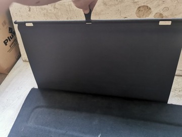 LANCIA DELTA III HB POLIČKA KUFRU Z ŽALUZIEMI ROLETA