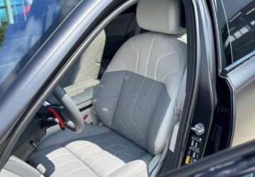 BMW Seria 7 G70 Sedan Plug-In 3.0 M60e 571KM 2024 BMW Seria 7 BMW M760e xDrive 3.0 Hybryda Plug-in 571KM, zdjęcie 16