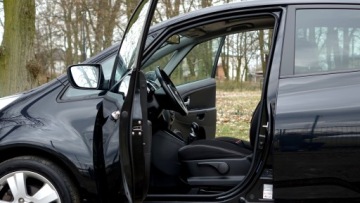 Kia Venga Mikrovan 1.6 CRDi 128KM 2014 .. Venga .. Kamera .. Panorama .. Navi .. PDC .. Klimatronik .. Serwisowany, zdjęcie 4