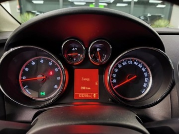 Opel Astra J GTC 1.4 Turbo ECOTEC 140KM 2013 Opel Astra J 1.4 Turbo 140 KM, zdjęcie 14
