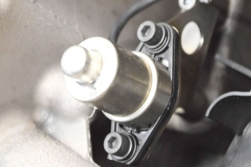 JAGUAR XJ12 XJ40 V12 MOTOR VANA OLEJ 6.00 BENZÍN 229KW 1993