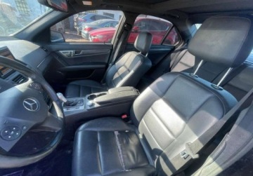 Mercedes Klasa C W204 Limuzyna 3.5 350 4MATIC 306KM 2011 Mercedes-Benz Klasa C 2011 MERCEDES-BENZ C350 4x4 - na placu w POLSCE po a, zdjęcie 12