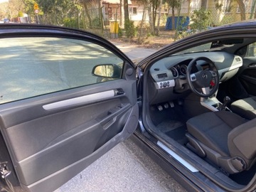 Opel Astra H Hatchback 5d 1.6 Twinport ECOTEC 105KM 2005 Opel Astra 1.6 GTC Klima Alufelgi Super Stan Sort 1.6 Benzyna 105KM, zdjęcie 13