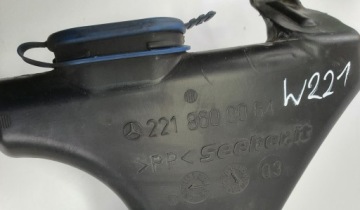 MERCEDES W221 бачок омывателя 2218600064