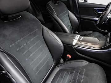 Mercedes GLC C254/X254 Coupe 2.0 300 258KM 2025 GLC Coupe 300 4-Matic AMG Line 2.0 (258KM) 2025, zdjęcie 6