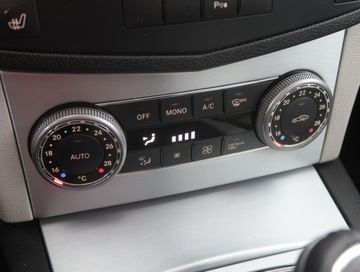 Mercedes Klasa C W203 Coupe W203 1.8 (C 200 Kompressor) 163KM 2008 Mercedes C C 200 Kompressor , Skóra, Navi, Xenon, zdjęcie 11