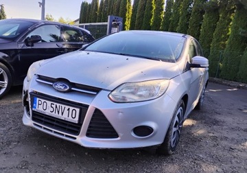 Ford Focus III Kombi 1.6 Duratorq TDCi DPF 115KM 2012 Ford Focus 122012r, SALON POLSKA. Lekko przetarty prawy bok. Jezdzi 1.6, zdjęcie 2