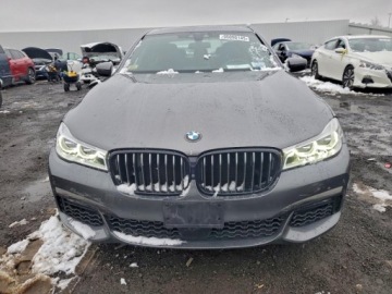 BMW Seria 7 G11-G12 2017 BMW Seria 7 2017 BMW 750 XI 4.4 Benzyna 523KM, zdjęcie 4