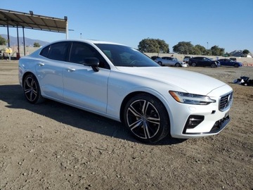 Volvo 2020 Volvo S60 T5 R-Design 2020 2.0l 2.0 Benzyna 250KM, zdjęcie 4
