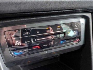 Volkswagen Tiguan II SUV Facelifting 2.0 TDI 150KM 2023 Volkswagen Tiguan Elegance, Matrix, Head-Up, Kamera, Asystenci, Hak, Ambie, zdjęcie 33