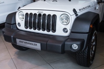 JEEP WRANGLER JK 2007-2018 VLOŽKY MASKA ČERNÉ ABS Z OTVOREM POD ZÁMEK