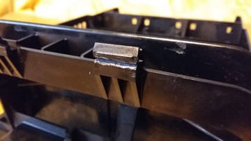 Каркас, корпус радиоприемника, консоль Mercedes CLK, W209 03-09, A2096890116