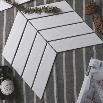 mozaika ceramiczna FRANCUSKA JODEŁKA CHEVRON BIAŁA