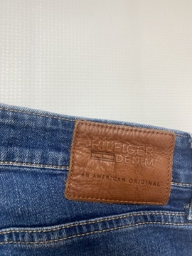 Tommy Hilfiger oryginalne Jeansowe niebieskie SPODENKI W 31