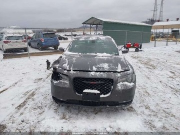 Chrysler 300C II 2021 Chrysler 300s 2021 3.6 Benzyna 300KM, zdjęcie 8