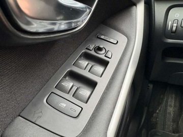 Volvo V40 II Hatchback 1.6 T3 150KM 2013 Volvo V40 1.6 benzyna150KM KineticGrzane foteleGrzana szybaSerwis ASOSalon, zdjęcie 19