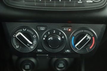 Suzuki Swift VI Hatchback Facelifting 1.2 DualJet SHVS 83KM 2020 Suzuki Swift 1.2, Salon Polska, Automat, VAT 23%, zdjęcie 9