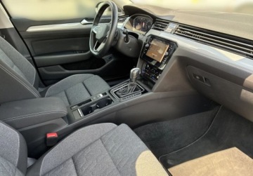 Volkswagen Passat B8 Variant Facelifting 2.0 TDI SCR 150KM 2023 Volkswagen Passat 2.0TDI 150KM Business DSG, Podgrzewane Fotel, Kamera Cof, zdjęcie 13