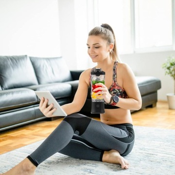 БЕСПРОВОДНОЙ МИНИ-БЛЕНДЕР ПОРТАТИВНАЯ СОКОВЫЖИМКА 600 мл CE