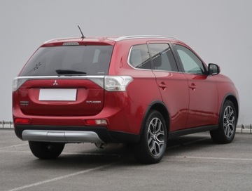 Mitsubishi Outlander III SUV Facelifting 2015 2.0 MIVEC 150KM 2015 Mitsubishi Outlander 2.0, Salon Polska, zdjęcie 4