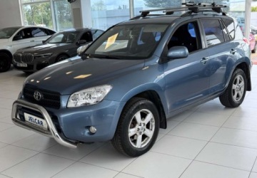 Toyota RAV4 III MPV 2.2 16V D-4D 136KM 2006 Toyota RAV4 2.2 D-cat 136KM Klmatyzacja 4x4 Orurowany 2.2 Diesel 136KM