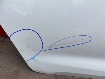 COROLLA E21 HB 19- DVEŘE ZADNÍ PRAVÉ