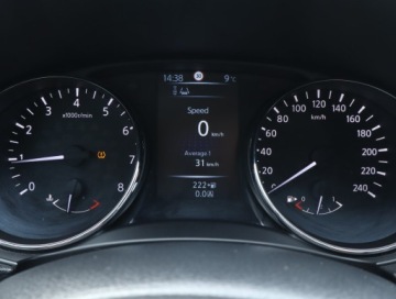 Nissan Qashqai II Crossover 1.2 DIG-T 115KM 2015 Nissan Qashqai 1.2 DIG-T, Salon Polska, Navi, zdjęcie 10