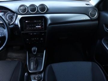 Suzuki Vitara III 2022 Suzuki Vitara 1.5 Hybrid, Salon Polska, zdjęcie 7