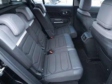 Citroen C5 Aircross SUV Plug-In Facelifting 1.6 PureTech Plug-In 225KM 2023 Citroen C5 Aircross 225ps Blis Keyles LKA czarna perła Webasto FullLed 180, zdjęcie 24