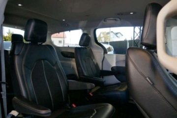 Chrysler Pacifica II 3.6 V6 291KM 2018 Chrysler Pacifica 3.6L V6 291KM StowN Go Kamera MenuPL Keyless BlindSpot, zdjęcie 12
